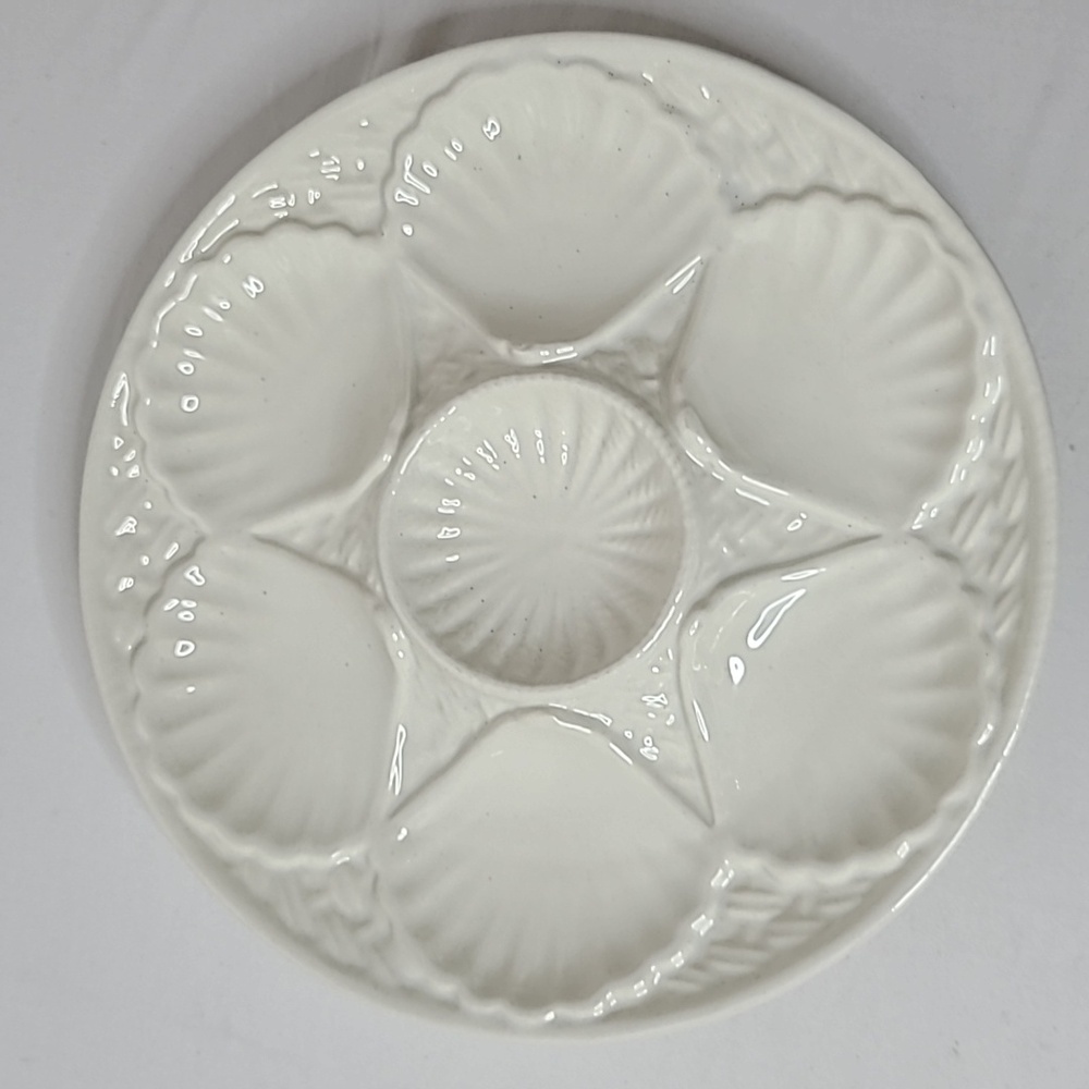 Vintage California Pottery #610 60's 70's Stoneware Clam Shell Plate Dish White - Picture 3 of 16